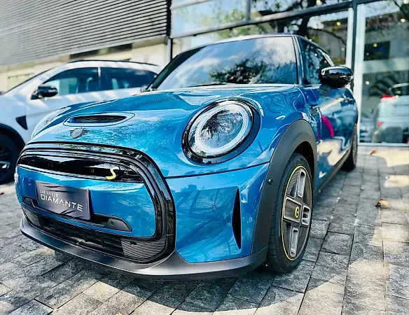 Mini Cooper SE - Imagem 1