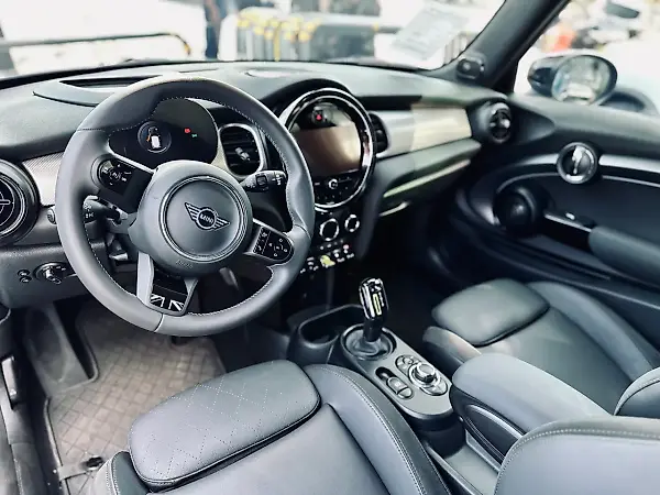Mini Cooper SE - Imagem 8