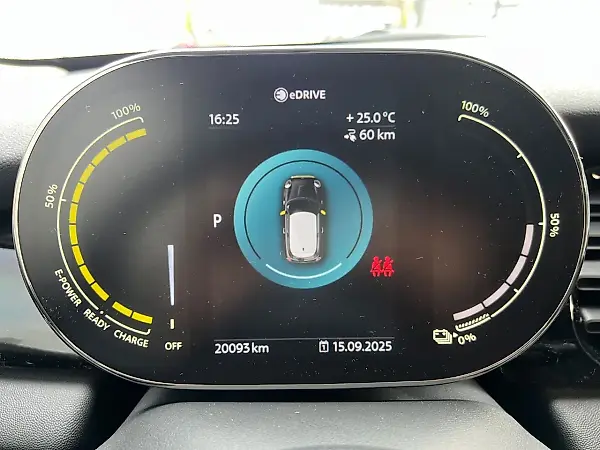 Mini Cooper SE - Imagem 10