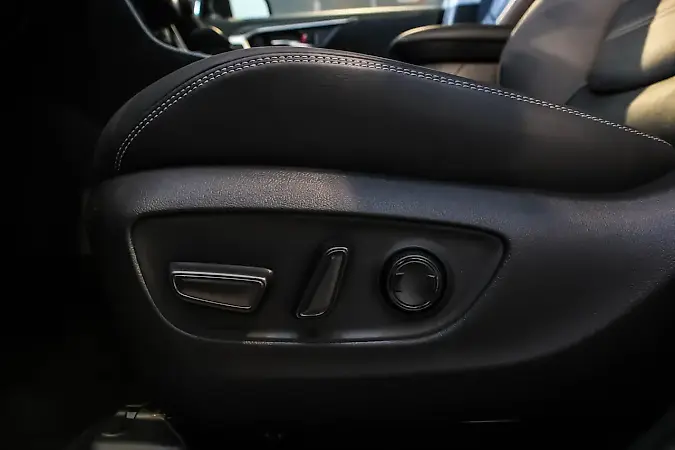 Toyota Rav4 - Imagem 11