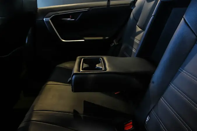Toyota Rav4 - Imagem 12