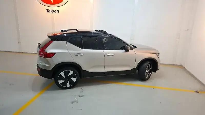Volvo XC40 Recharge - Imagem 5