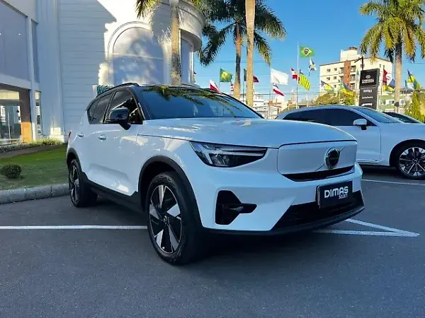 Volvo XC40 Recharge - Imagem 7