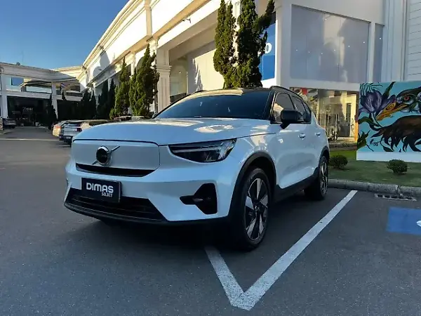 Volvo XC40 Recharge - Imagem 1
