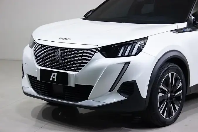 Peugeot E-2008 - Imagem 2