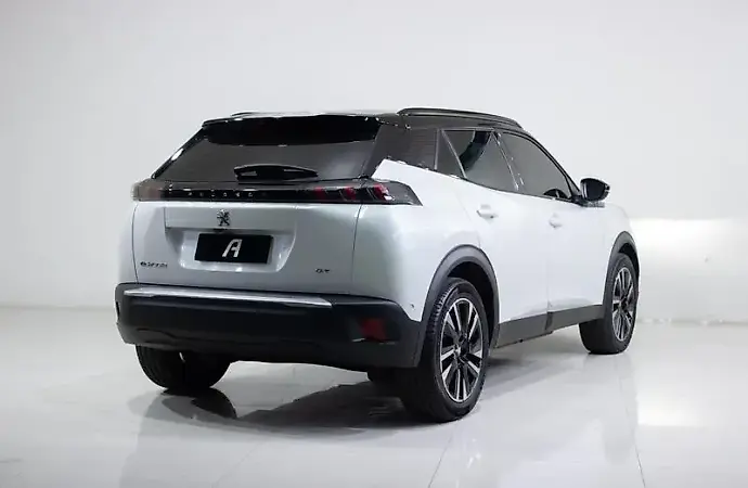 Peugeot E-2008 - Imagem 16
