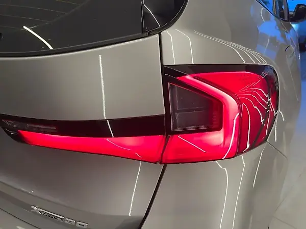 BMW IX1 - Imagem 8