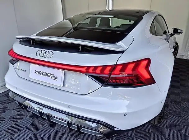 Audi E-tron  GT - Imagem 8