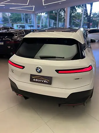 BMW Ix - Imagem 5
