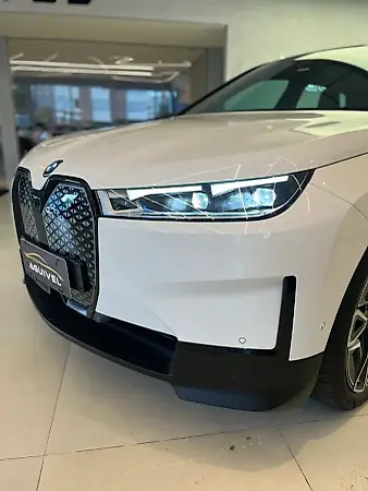 BMW Ix - Imagem 4