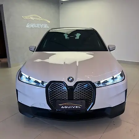BMW Ix - Imagem 2
