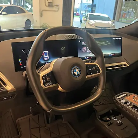 BMW Ix - Imagem 15