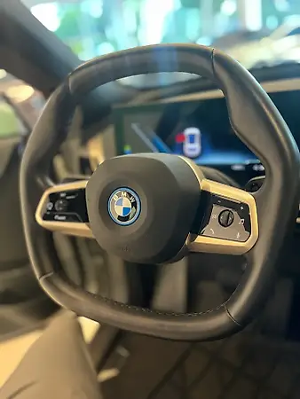 BMW Ix - Imagem 14