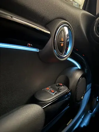 Mini Cooper SE - Imagem 19