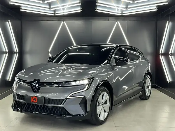 Renault Megane E-tech Electric - Imagem 1