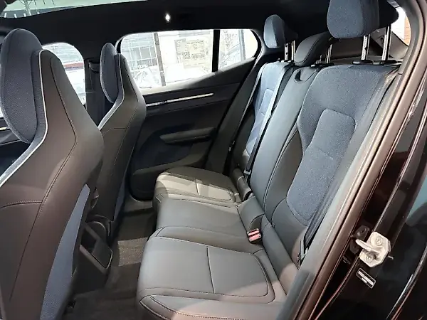 Volvo EX30 - Imagem 8