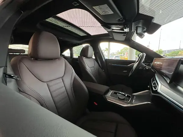BMW I4 Edrive40 - Imagem 10