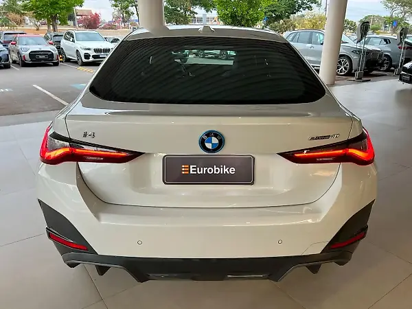 BMW I4 Edrive40 - Imagem 3
