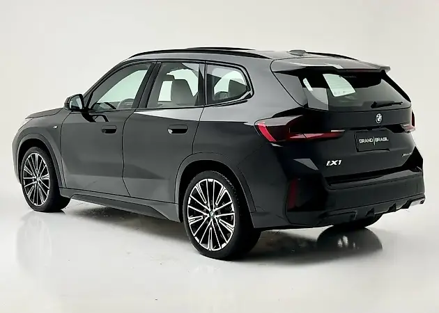 BMW Ix - Imagem 5