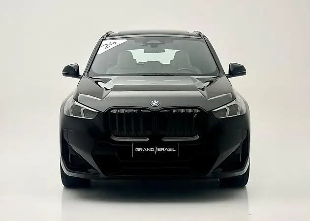 BMW Ix - Imagem 8