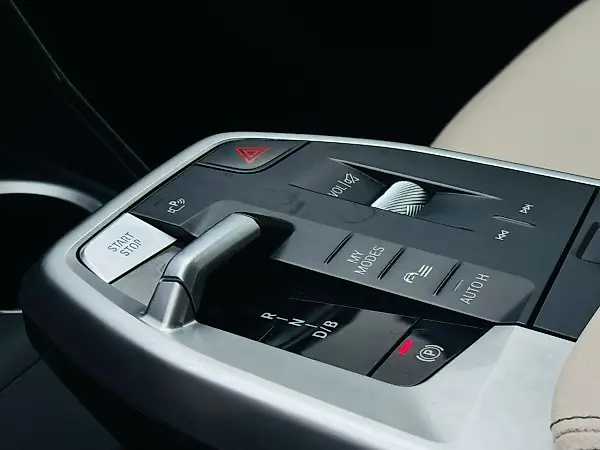 BMW Ix - Imagem 15