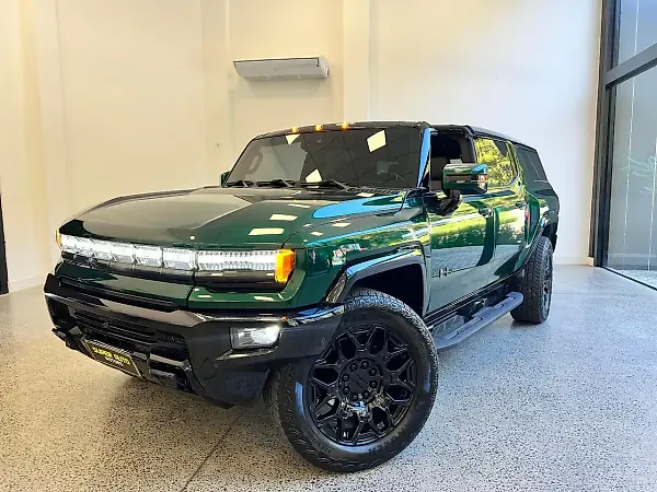 GMC Hummer EV SUV - Imagem 1