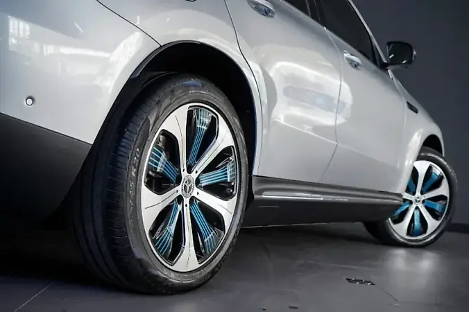 Mercedes Eqc 400 - Imagem 11
