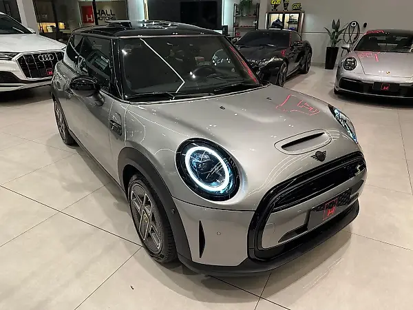 Mini Cooper SE - Imagem 1