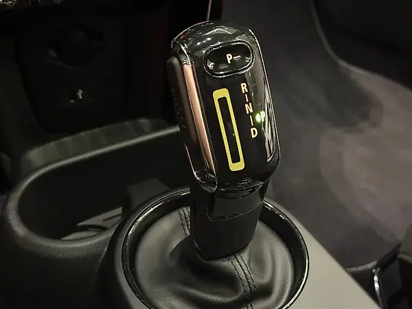 Mini Cooper SE - Imagem 9