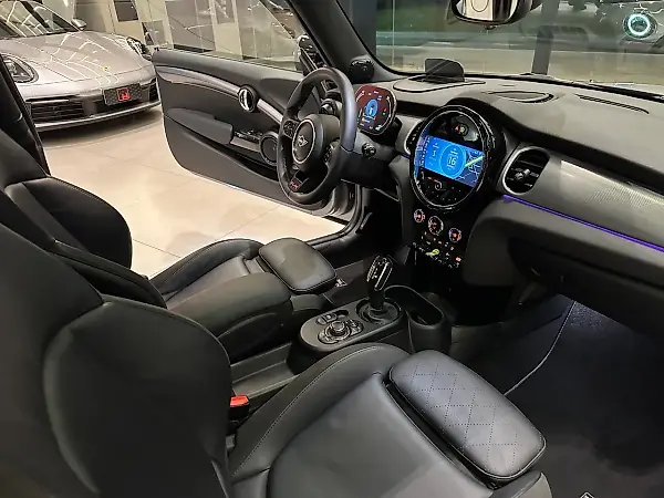 Mini Cooper SE - Imagem 18