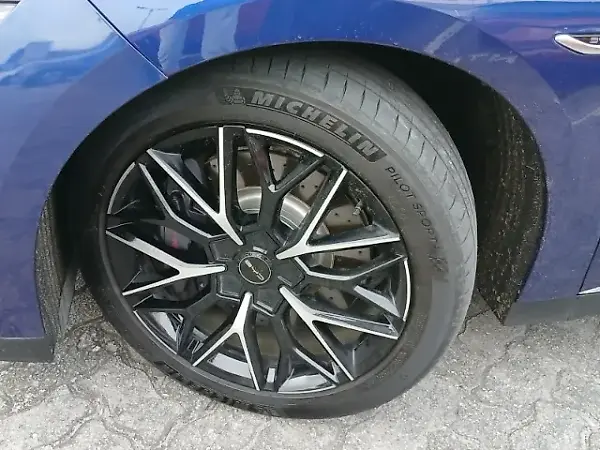 BYD Han - Imagem 18