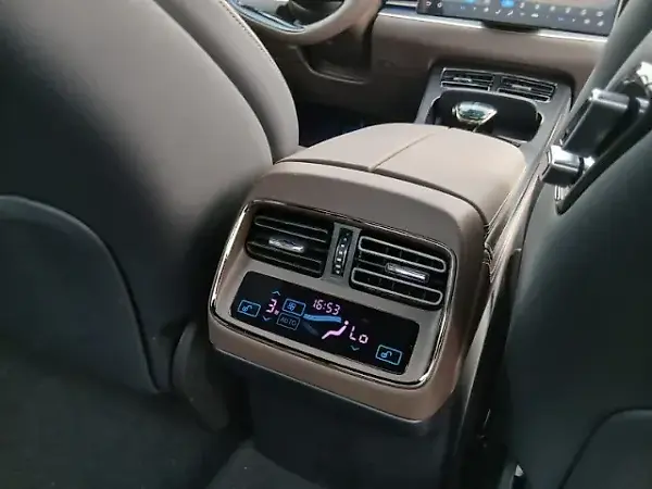 BYD Han - Imagem 17
