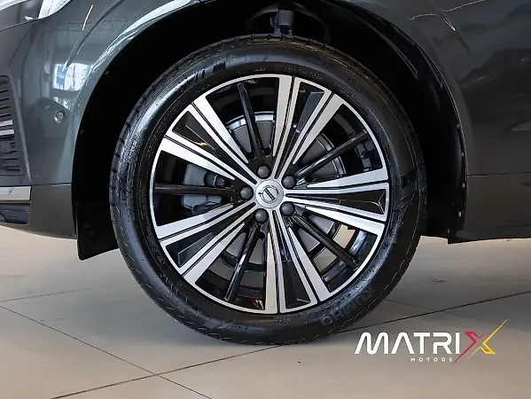 Volvo Xc60 Recharge Plug-in Hybrid - Imagem 3