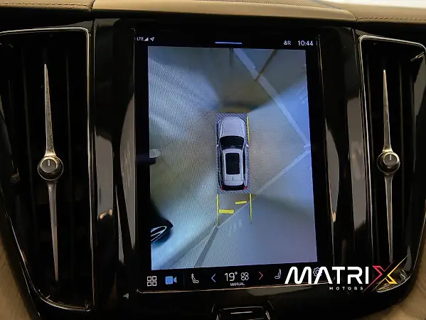 Volvo Xc60 Recharge Plug-in Hybrid - Imagem 12