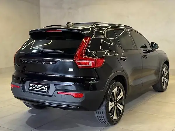 Volvo XC40 Recharge - Imagem 4