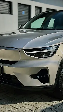 Volvo XC40 Recharge - Imagem 2