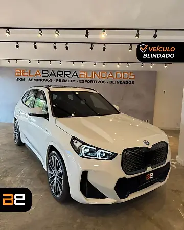 BMW IX1 - Imagem 1