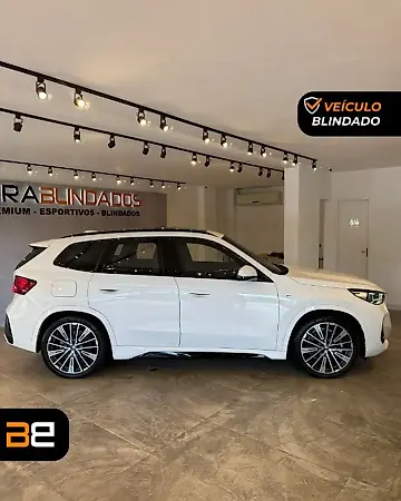 BMW IX1 - Imagem 4
