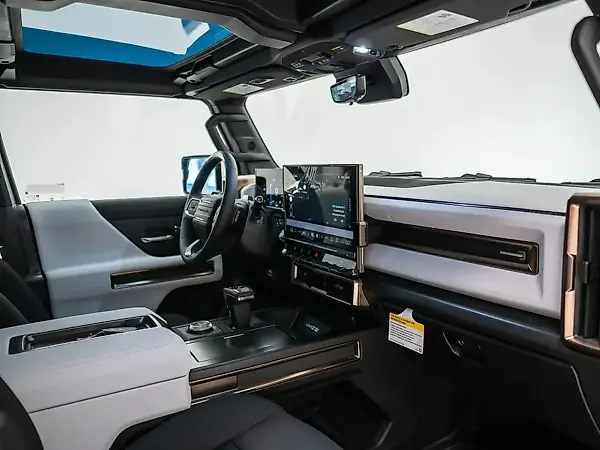 GMC Hummer EV Pickup - Imagem 12