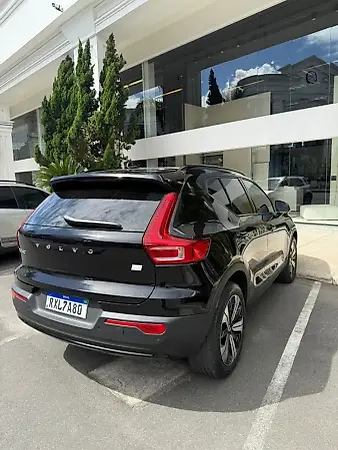 Volvo XC40 Recharge - Imagem 3