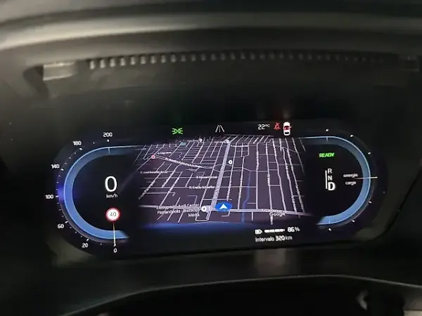 Volvo C40 Recharge - Imagem 12