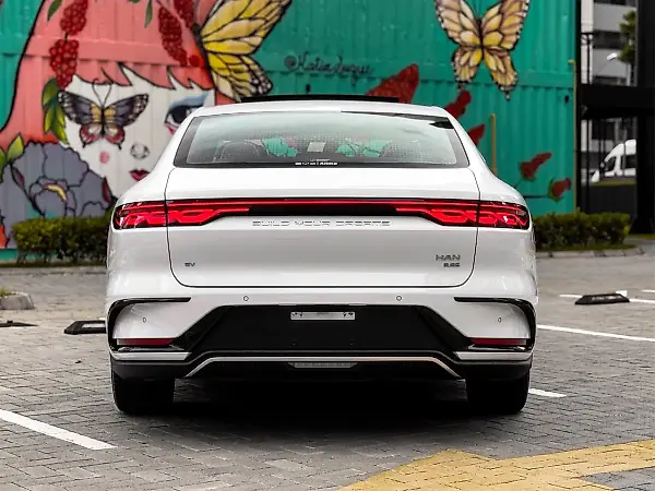 BYD Han - Imagem 4