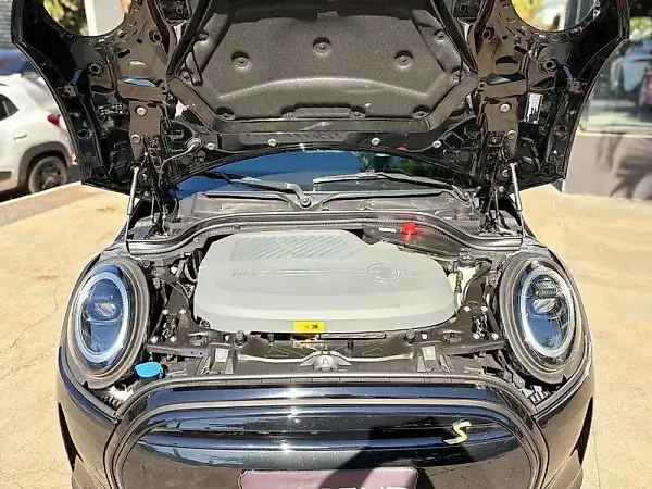 Mini Cooper SE - Imagem 10