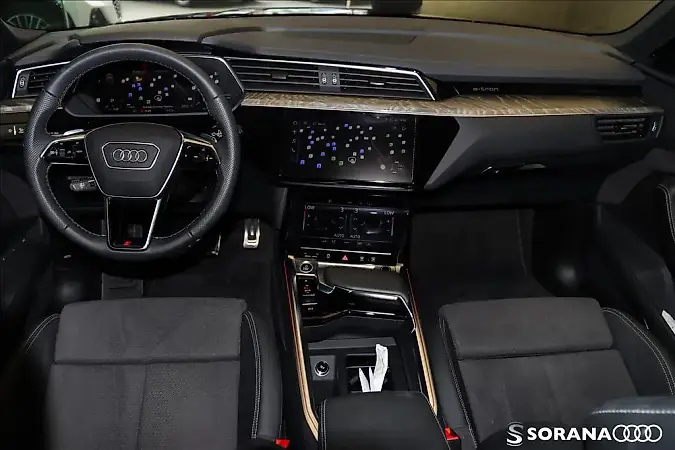 Audi E-tron - Imagem 12