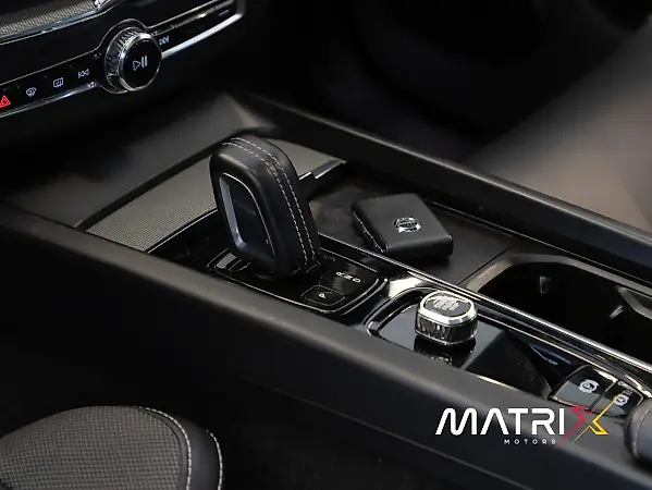 Volvo Xc60 Recharge Plug-in Hybrid - Imagem 15