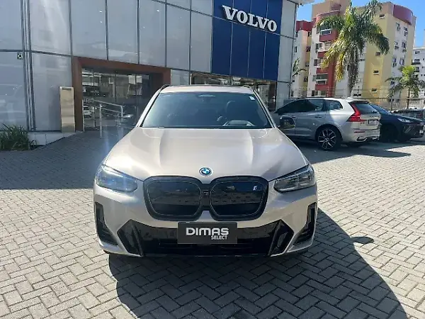BMW IX3 - Imagem 2