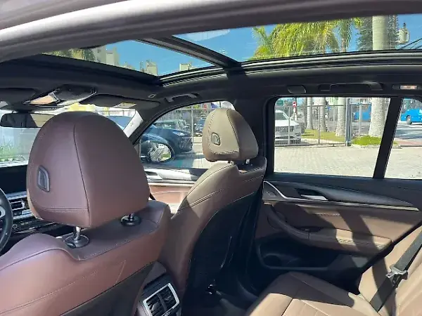BMW IX3 - Imagem 8