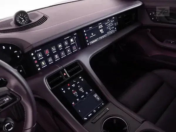 Porsche Taycan - Imagem 11
