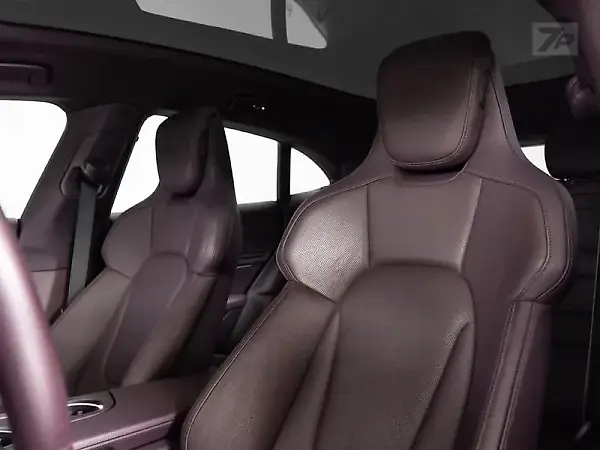 Porsche Taycan - Imagem 12