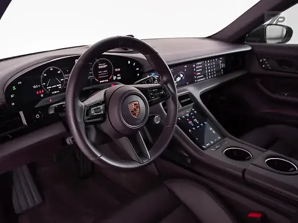 Porsche Taycan - Imagem 5